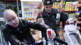 В России за 9 месяцев изъято 52 млн бутылок нелегального алкоголя