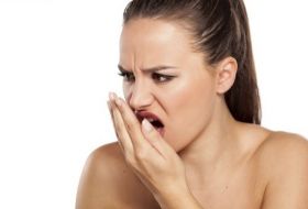 Перегар: как быстро устранить запах алкоголя изо рта