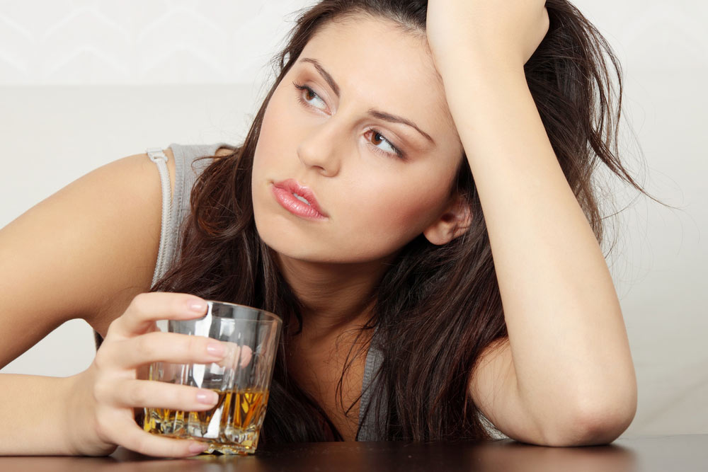 Причины алкоголизма у женщин