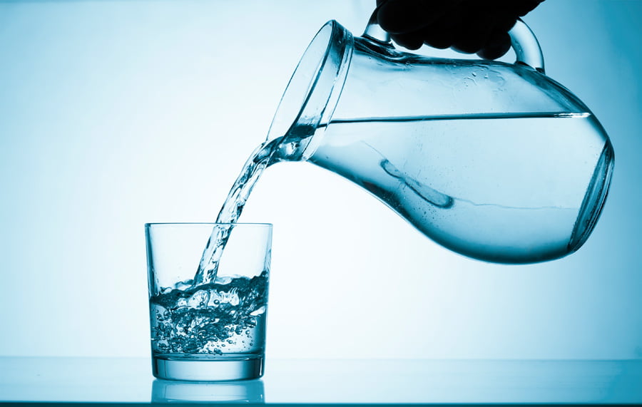 Заговор от алкоголя на воде